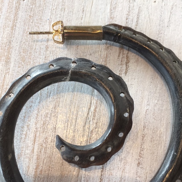 Vanessa Montiel carved water Buffalo horn earrings - Picture 12 of 14